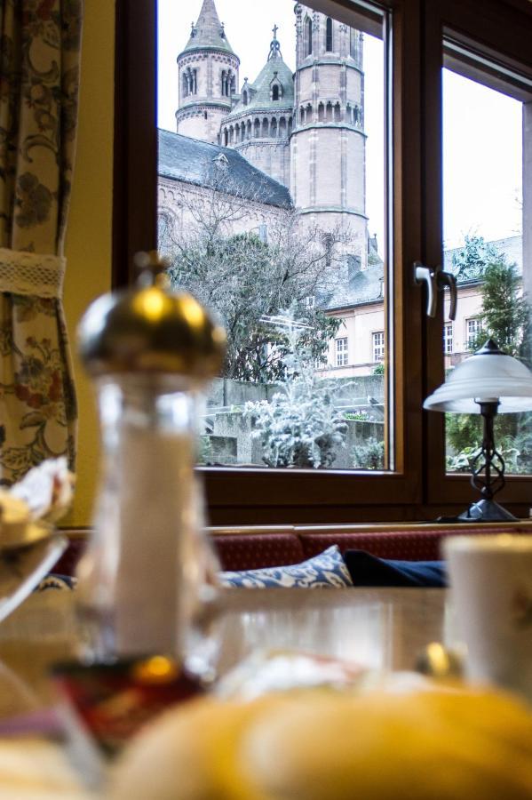 Hotel Kriemhilde Worms Extérieur photo