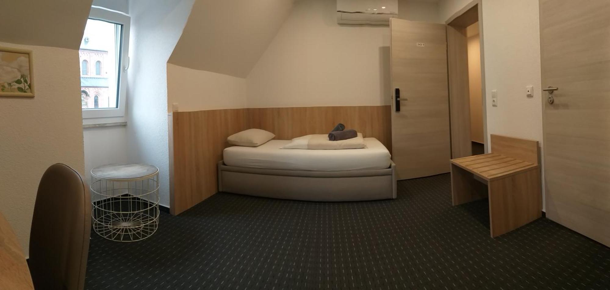 Hotel Kriemhilde Worms Chambre photo